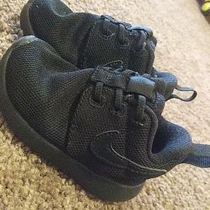 Baby Boy Nike Roshe